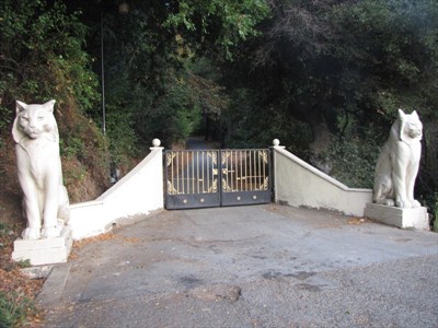 Los Gatos gate